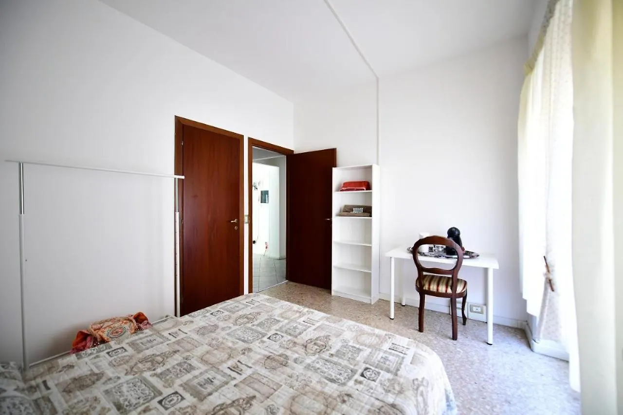 Queen Vatican Rome Guest house
